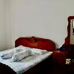 Sewa Rumah 4 Kamar Tidur