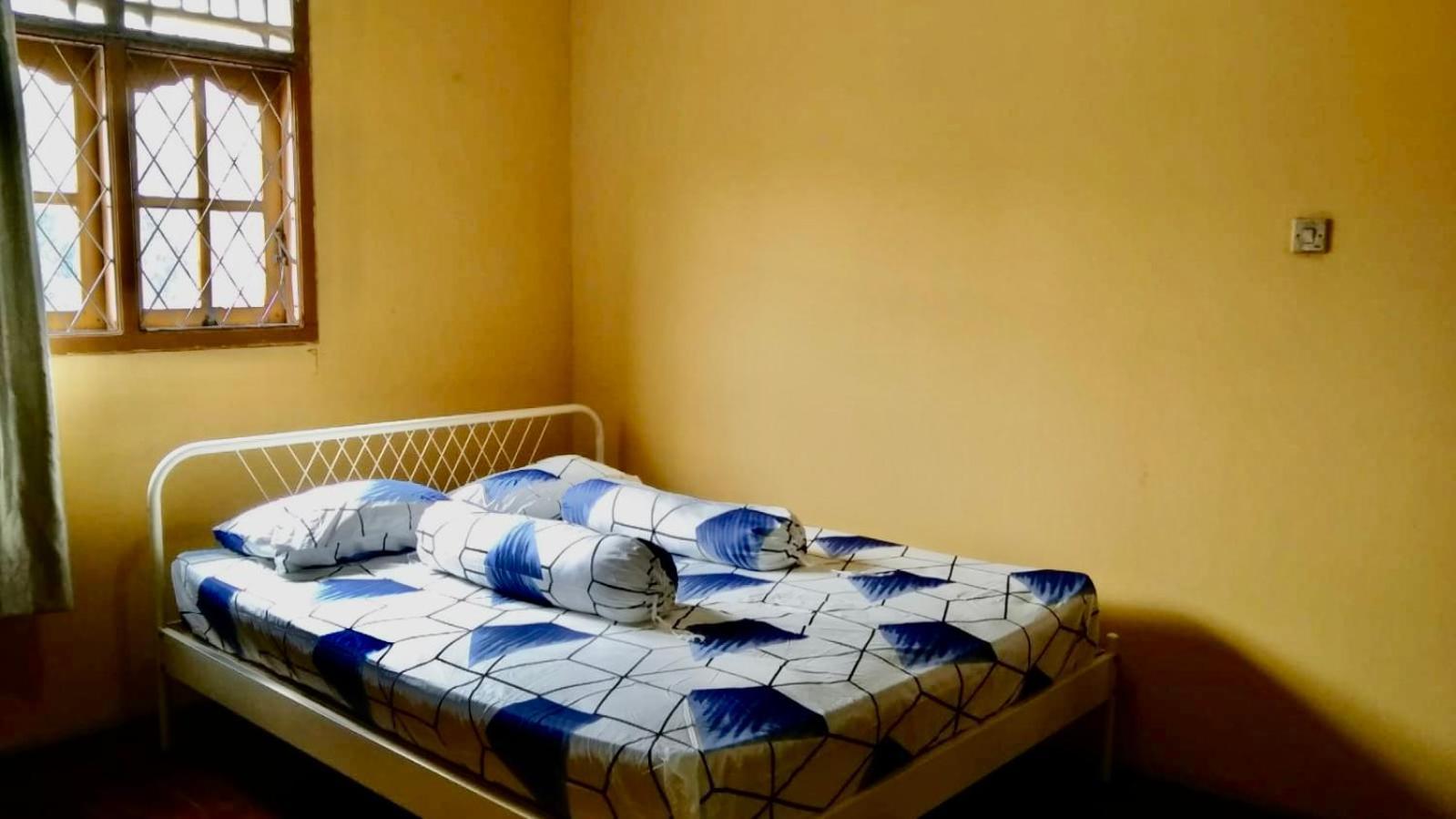 4 Kamar Tidur Villa *
